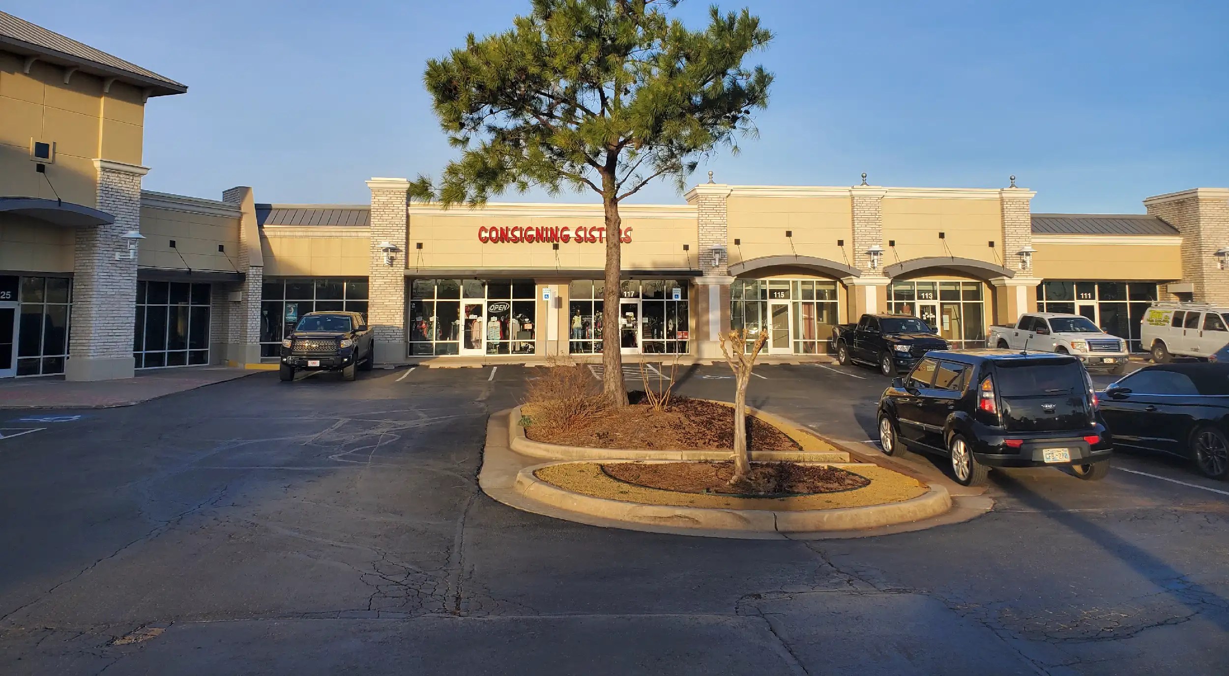 Contact Us Consigning Sisters Consignment Shop Edmond, OK