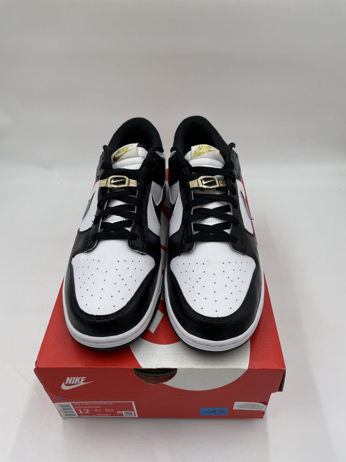 18273 Nike Dunk Low SE World Champs Black White Item Details
