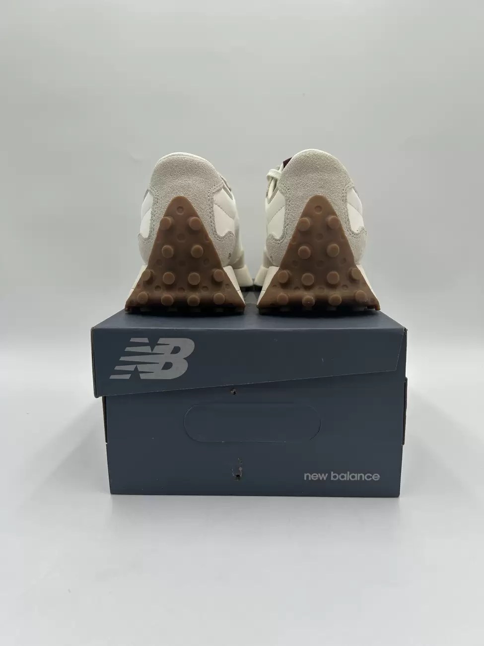 44319 New Balance 327 Moonbeam Classic Burgundy (Womens) Item