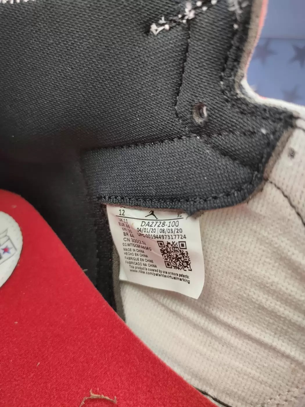 5399 Jordan 1 Retro High Trophy Room Chicago (Friends and Family) (W/ Blue Laces) Item