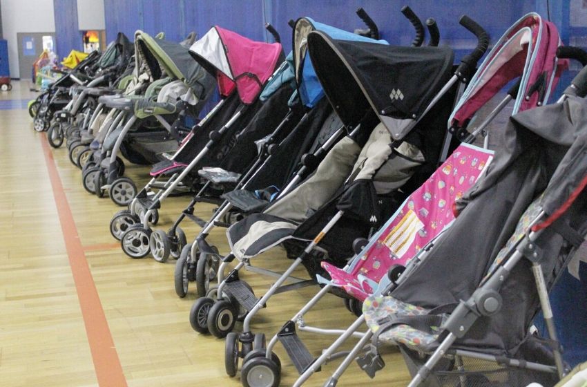 Children's Clothesline Pop Up Resale Event Consignment Sale in in