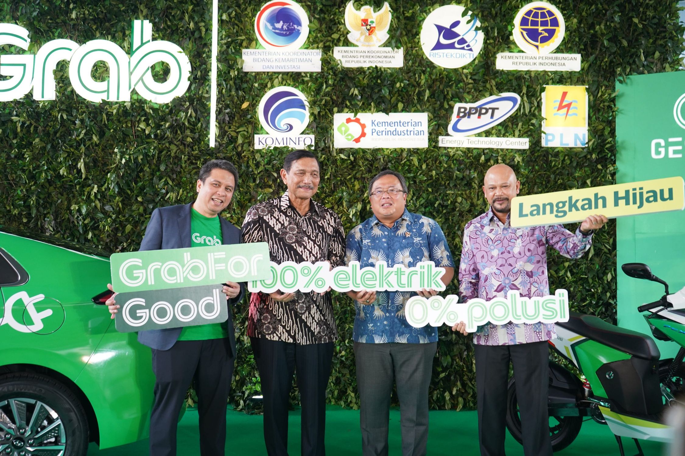 Grab Indonesia introduces its first electric vehicle fleet KrASIA