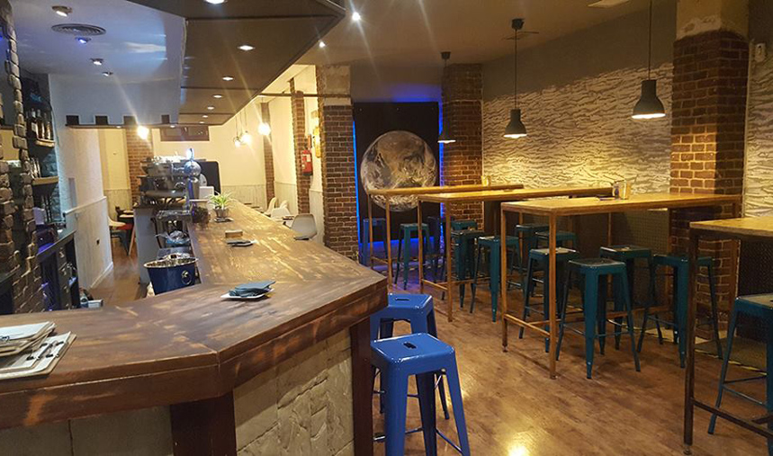 COSMOS BAR » Travesía de Madrid, 4. Leganés.