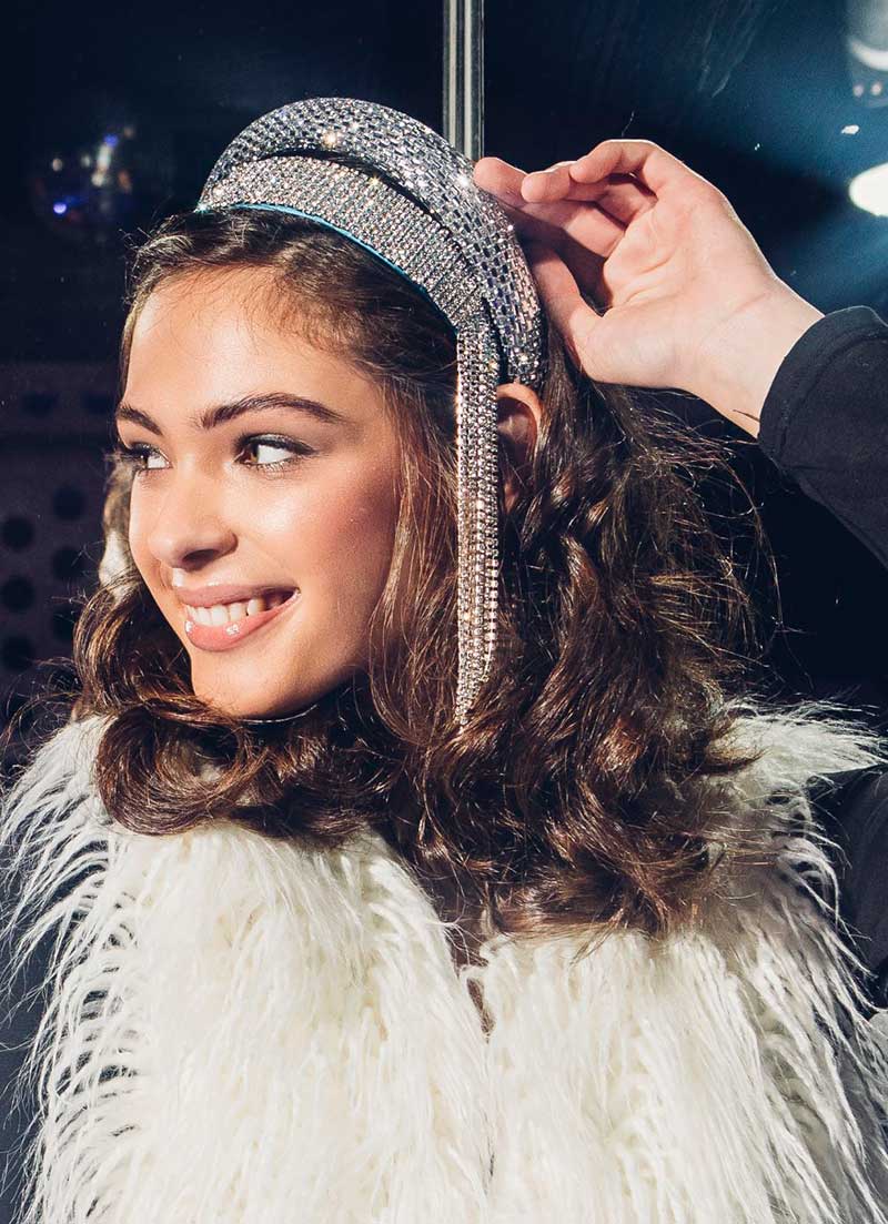 CRYSTAL EMBELLISHED HEADBAND WITH RHINESTONE FRINGE Constasy