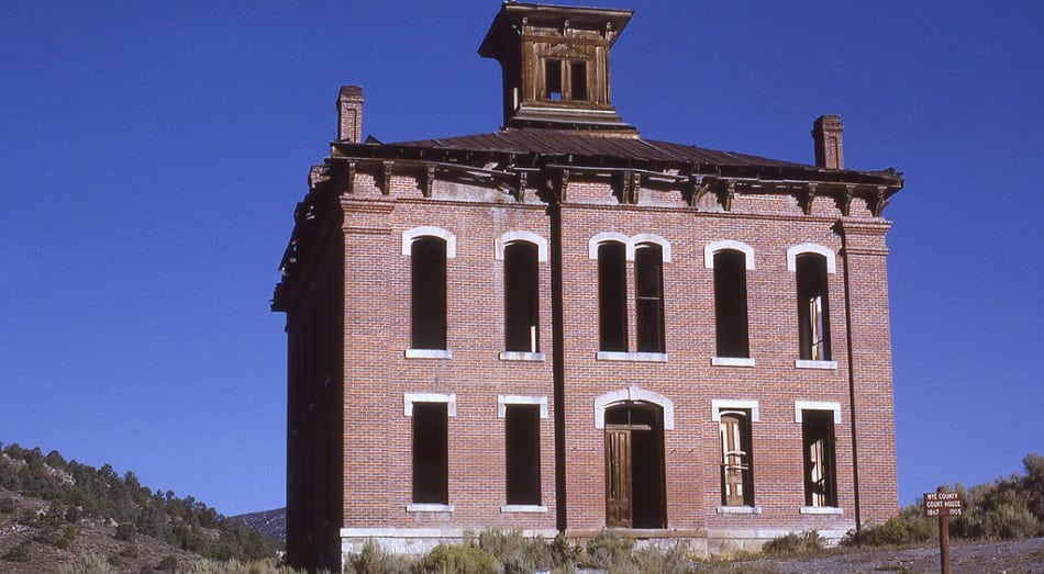 From Boom to Bust The Tragic Story of America’s Ghost Towns Page 25