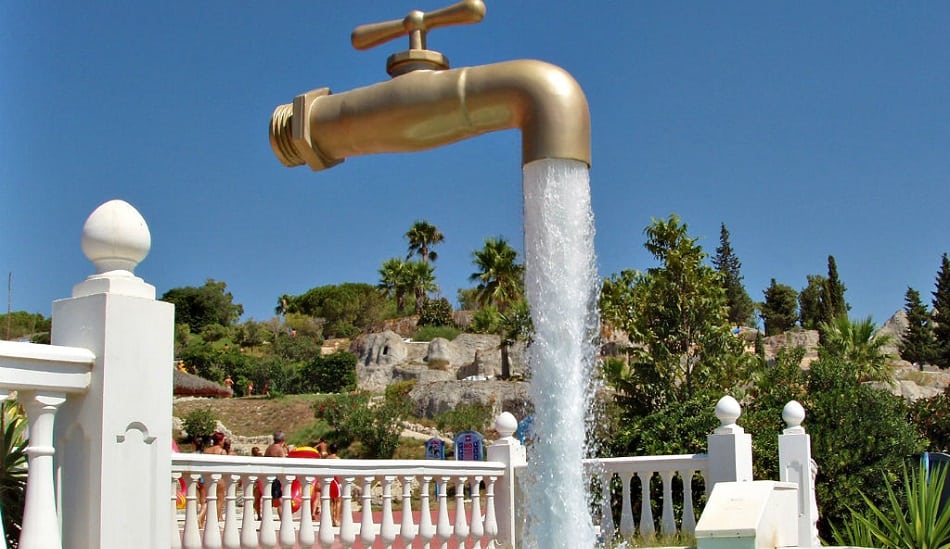 The World's Most Dazzling Water Fountains
