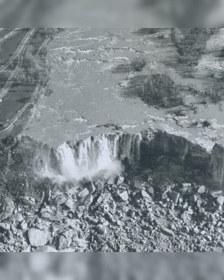 Unbelievable Images of Niagara Falls After Being Drained in 1969 Page 15