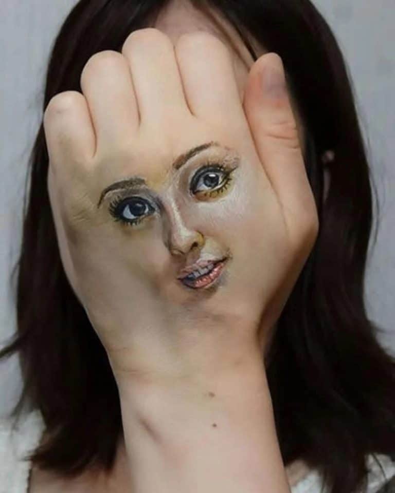 50+ of the Best 3D Body Paint Illusions You’ve Ever Seen Page 34