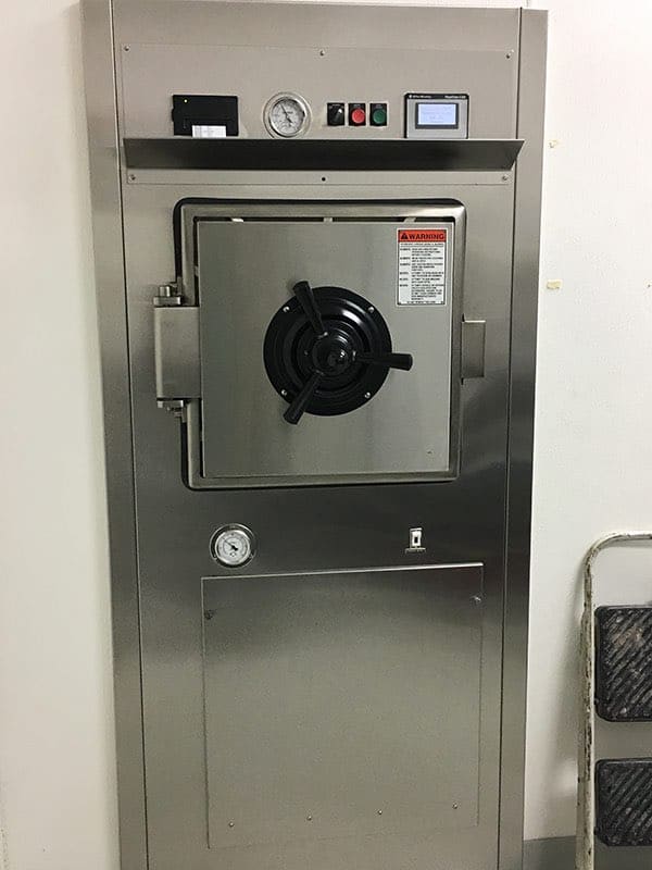 Single Door, Hinged Autoclave Consolidated Sterilizer Systems