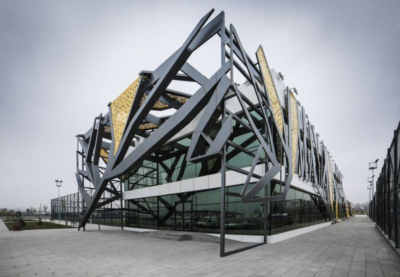 Different types of facades for commercial building Constro Facilitator