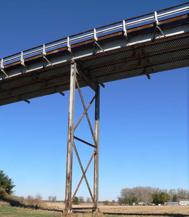 Steel bridge structure advantages, elements and components