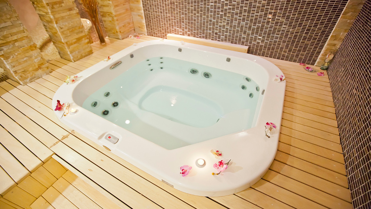Can You Put A Hot Tub In A Basement? Construction How