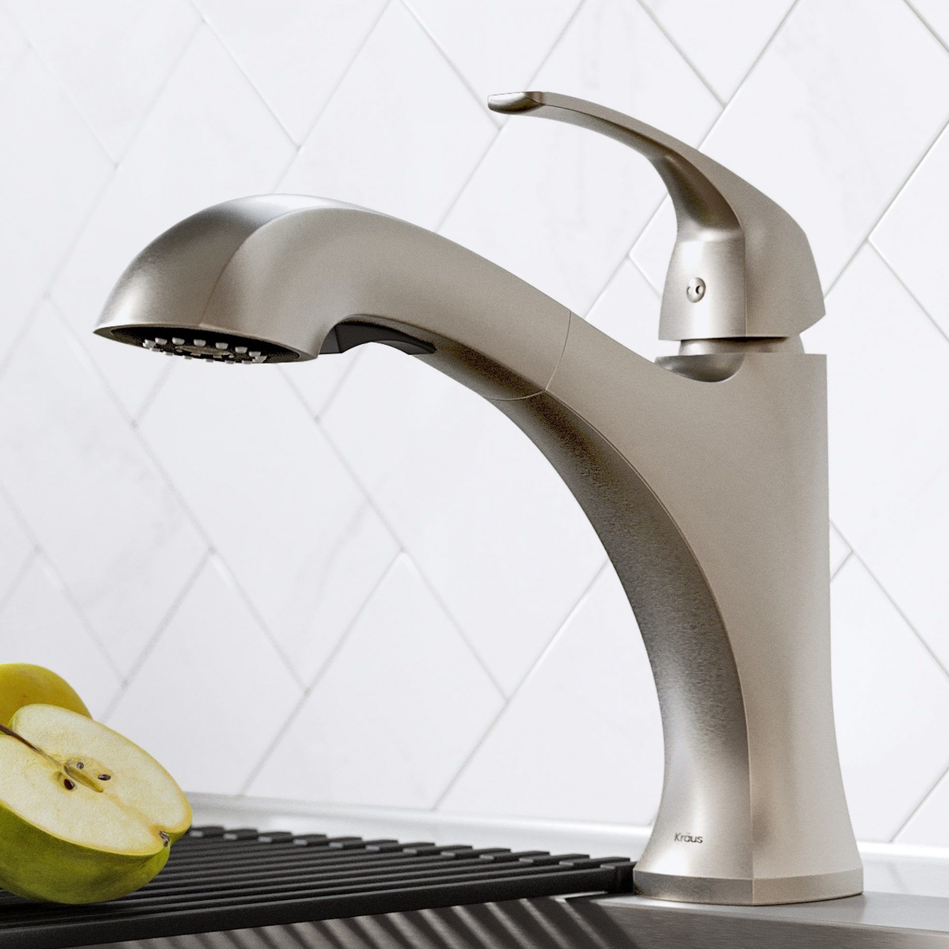 Are You Remodeling Your Kitchen? The Different Types of Kitchen Faucets