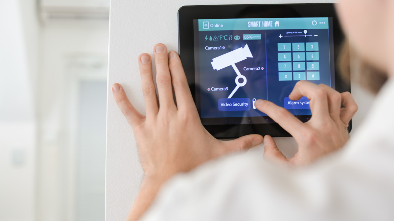 Choosing the Right Access Control System for Your Residential Property Construction How