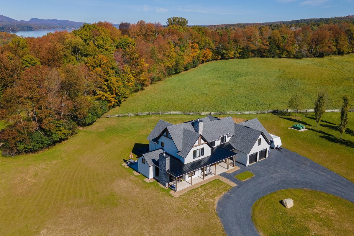 Maison unifamiliale / Magog Construction MF Guillemette Inc.
