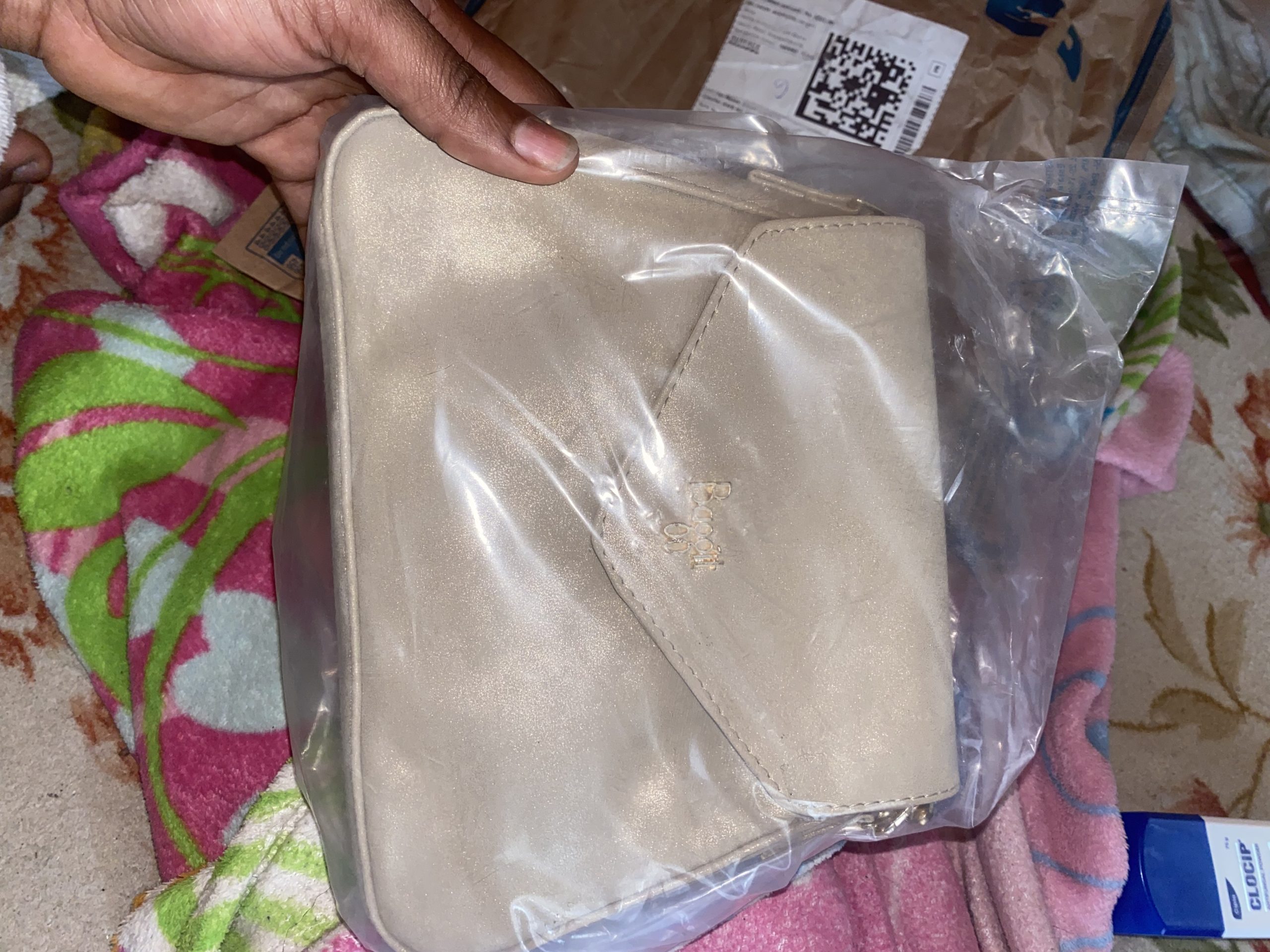 Wrong item was delivered and return/refund was rejected and account