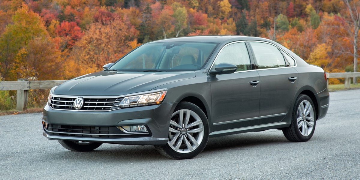2016 Volkswagen Passat | Consumer Guide Auto
