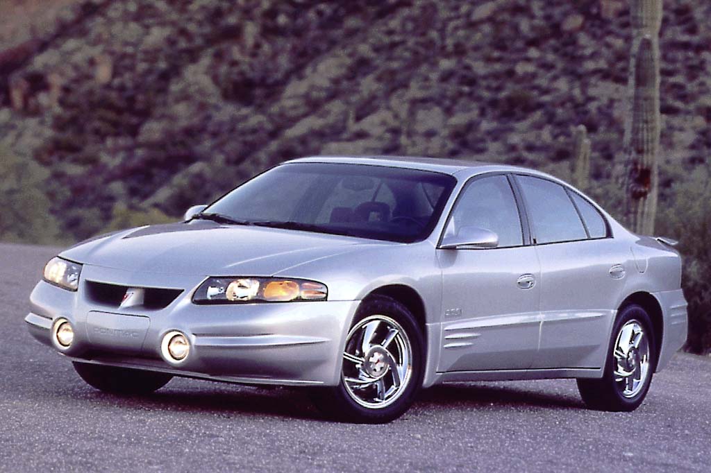 200005 Pontiac Bonneville Consumer Guide Auto