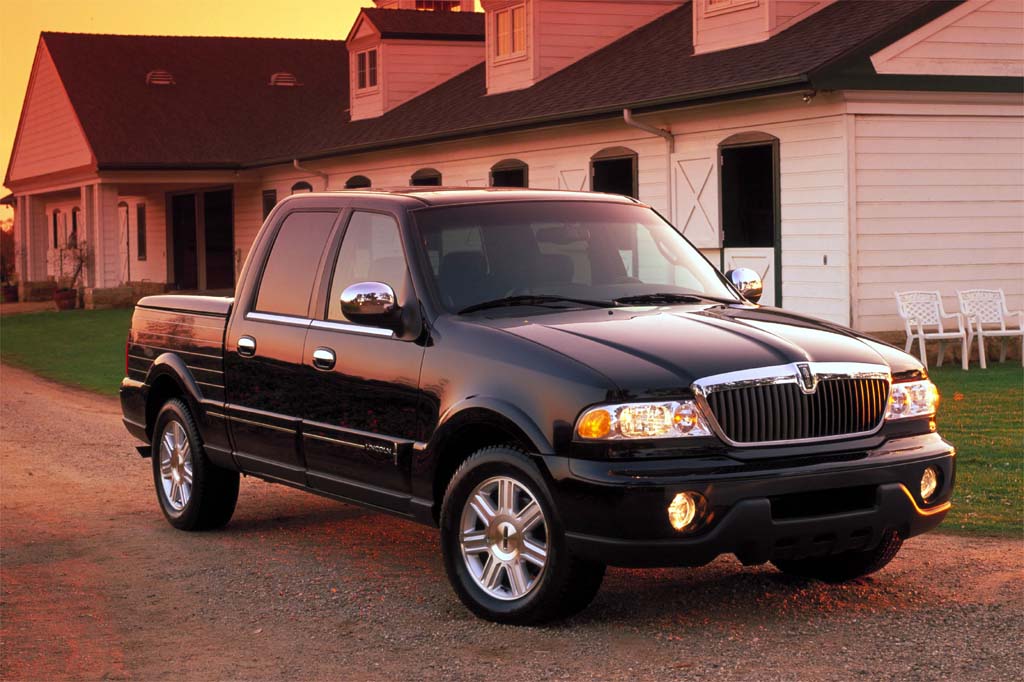 200203 Lincoln Blackwood Consumer Guide Auto