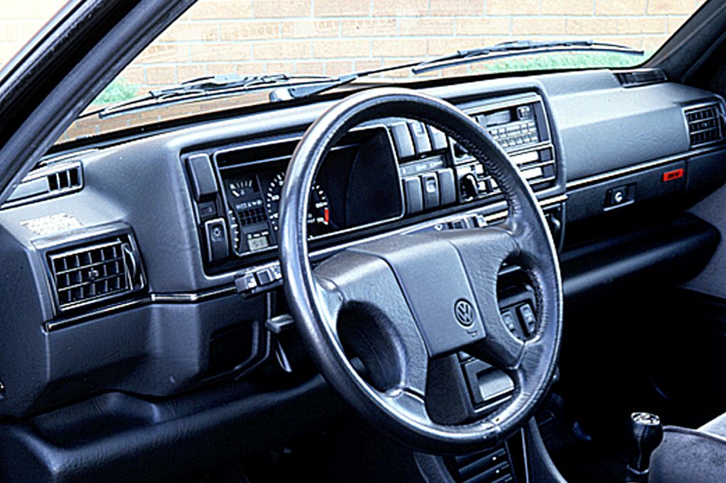 199092 Volkswagen Golf/Jetta Consumer Guide Auto