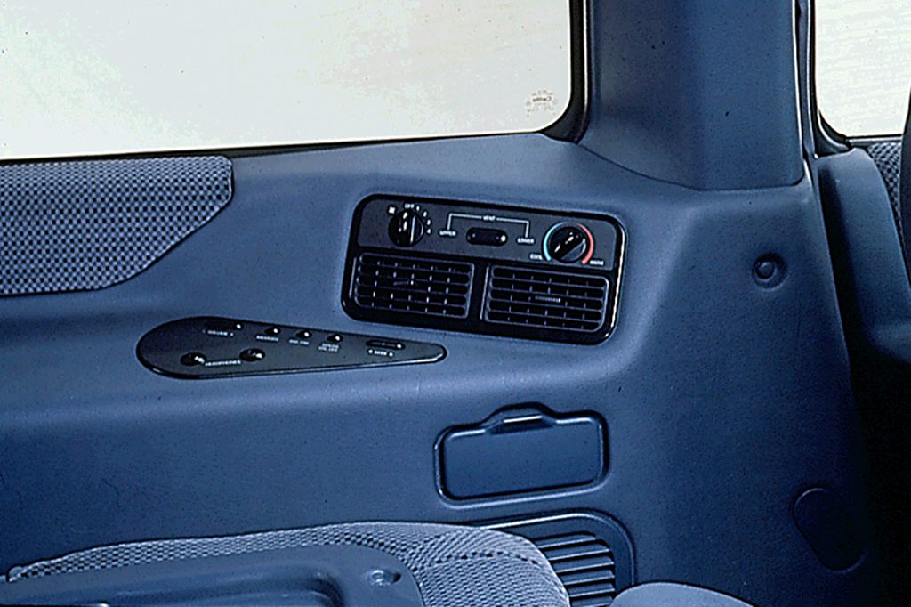 1993-98 Nissan Quest | Consumer Guide Auto