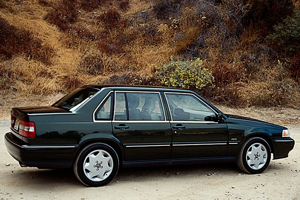 1991-98 Volvo 940/960/S90/V90 | Consumer Guide Auto