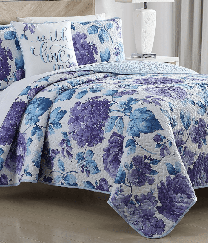 4 Piece Quilt Sets 28 Shipped (Reg. 109) at Zulily