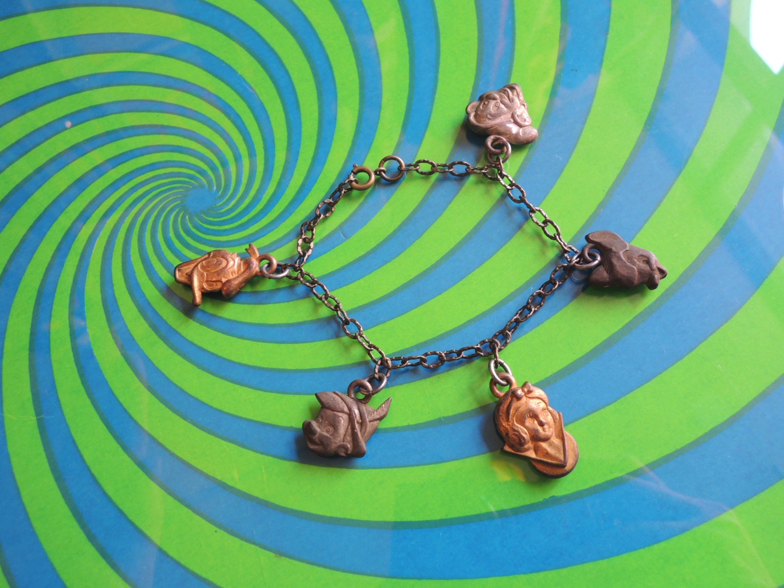 CRACKER JACK prize Bracelet Disney.ver container