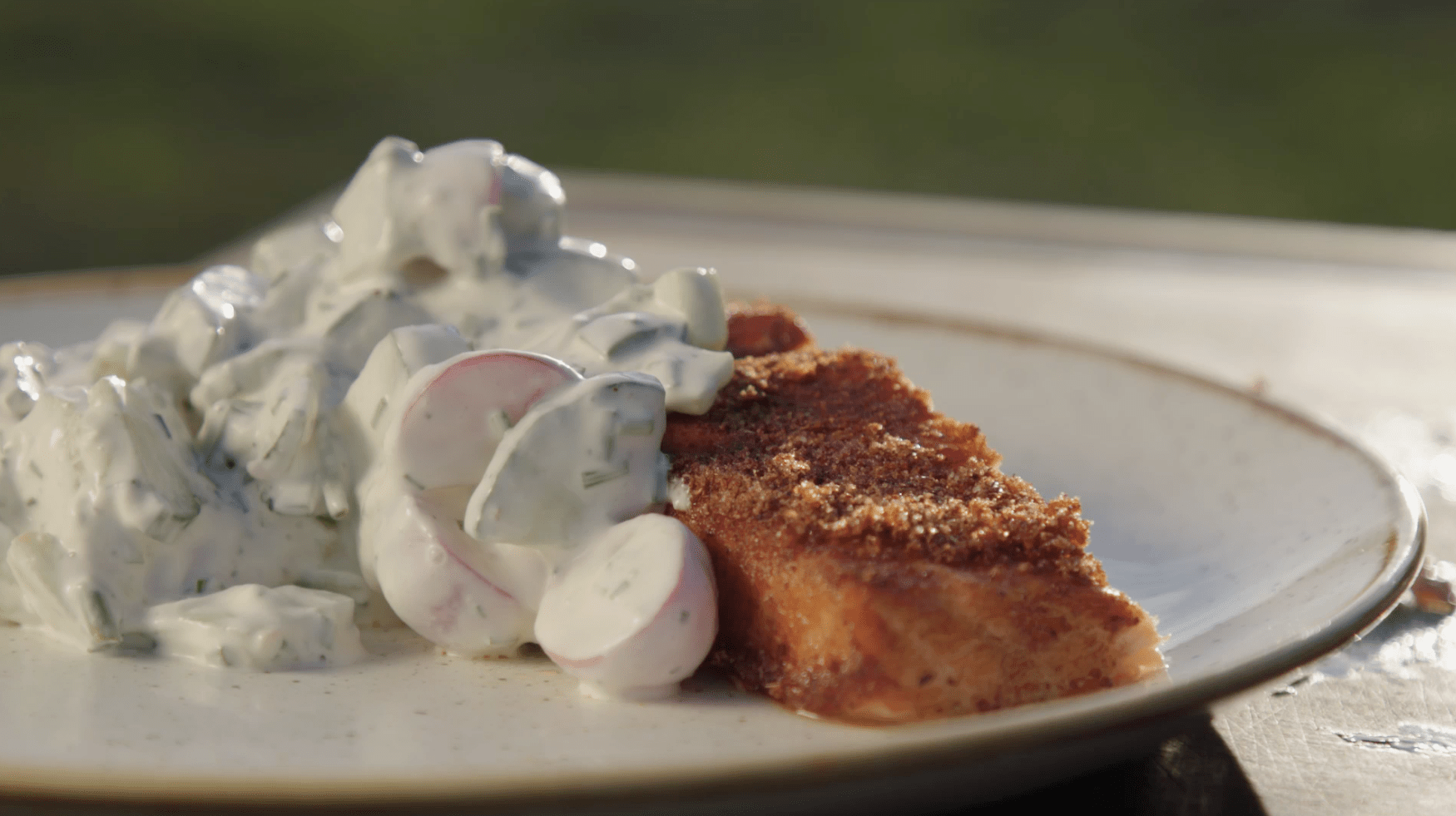 Grillad Lax Med Sommarsallad | Fisk & Skaldjur | Weber Grillrecept