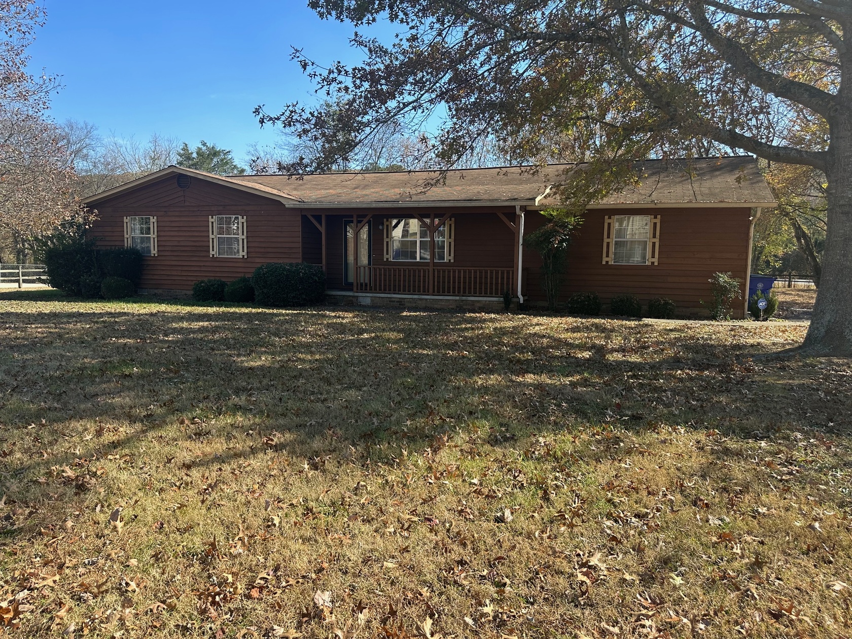 Public Auction Sale ESTATE AUCTION! 3BED/2BATH, OFF MOUSE CREEK