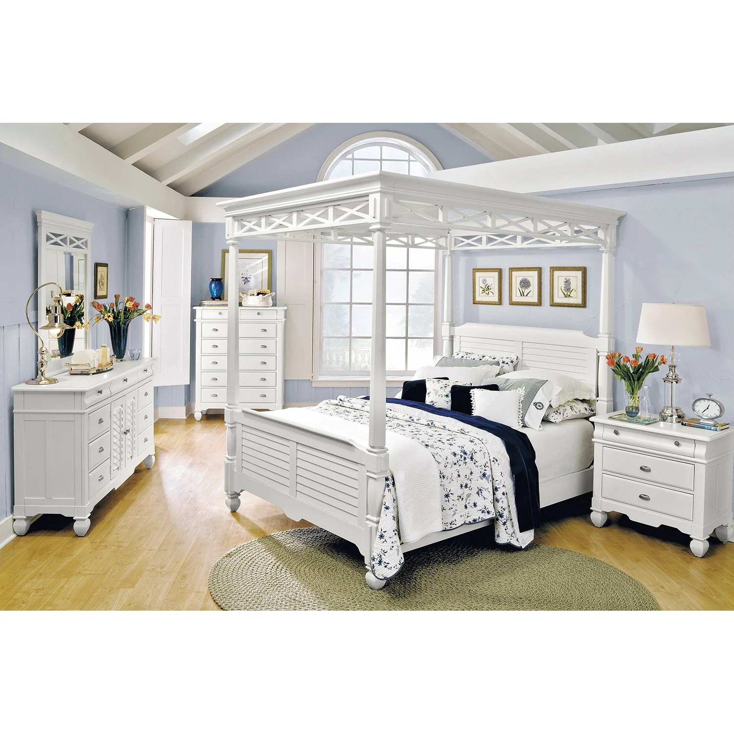 Plantation Cove White Canopy Queen Bed Value City Furniture