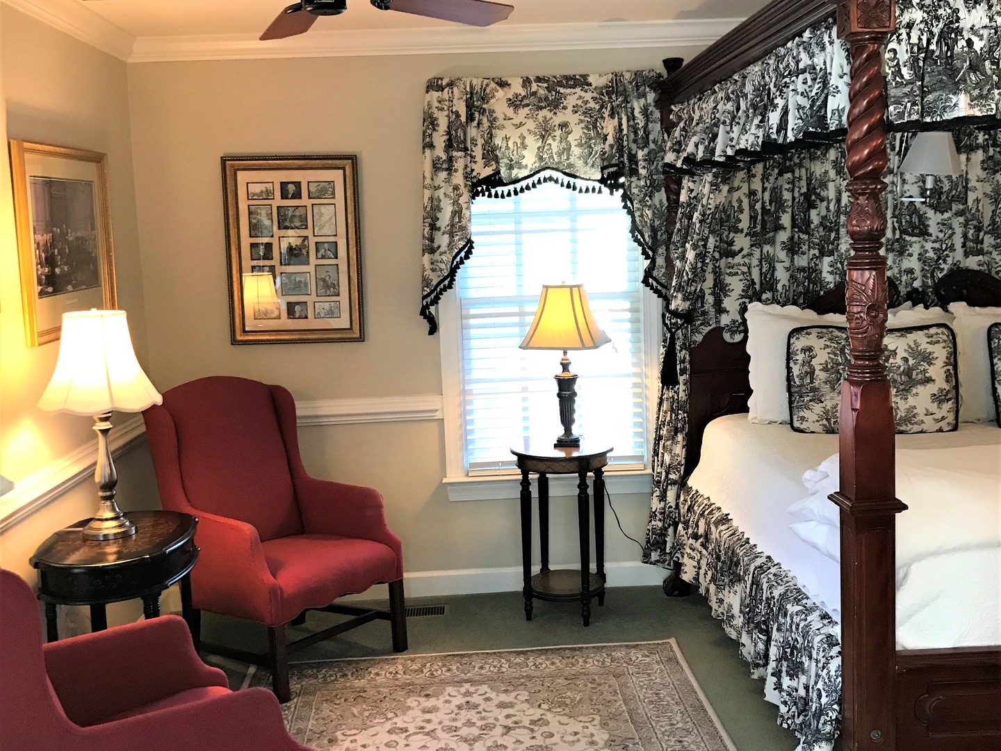 A Williamsburg White House, Williamsburg, Virginia Bed and Breakfasts Inns