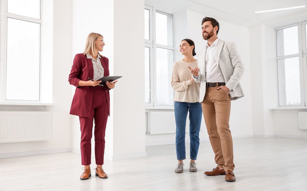 Seize the Season Opportunities in Holiday Homebuying South Boston