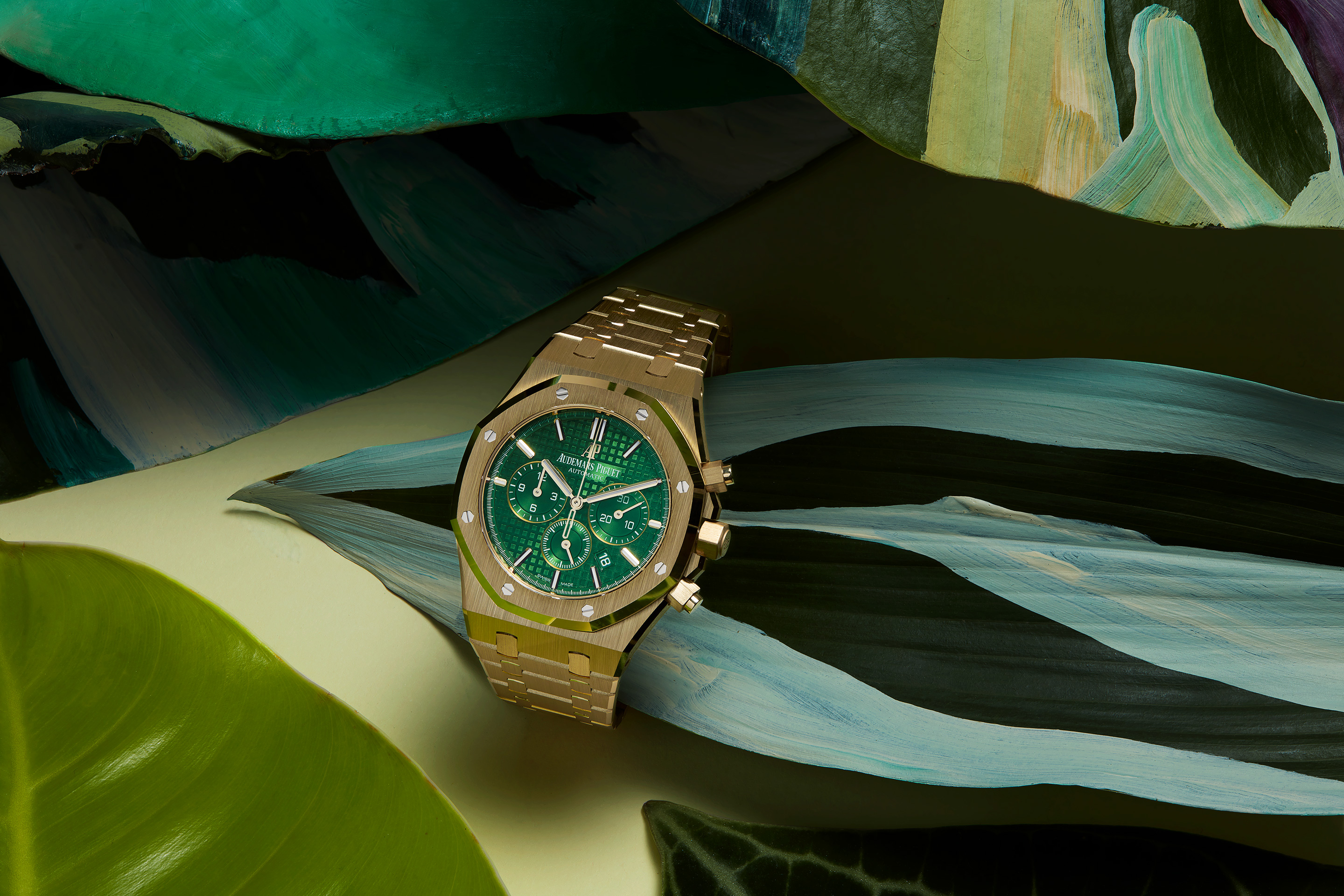 Green Face Automatic Watch vlr.eng.br