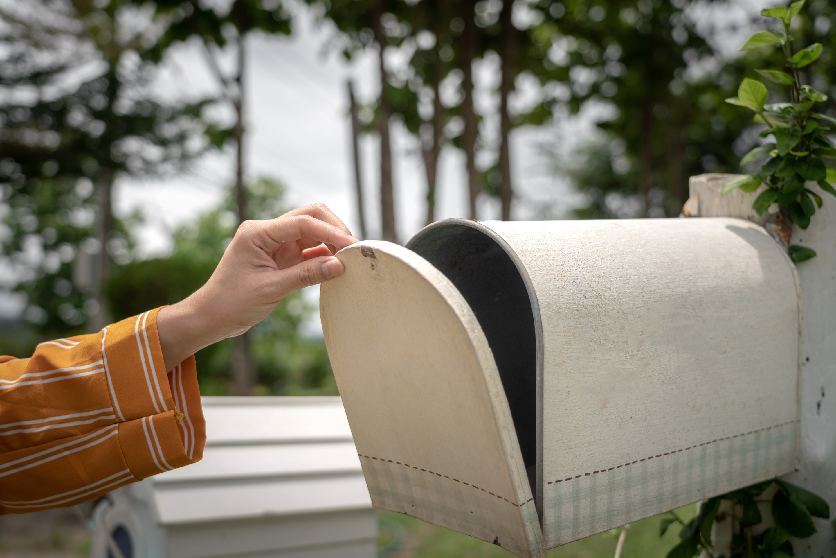 Borrowers are still waiting on federal student loan refunds