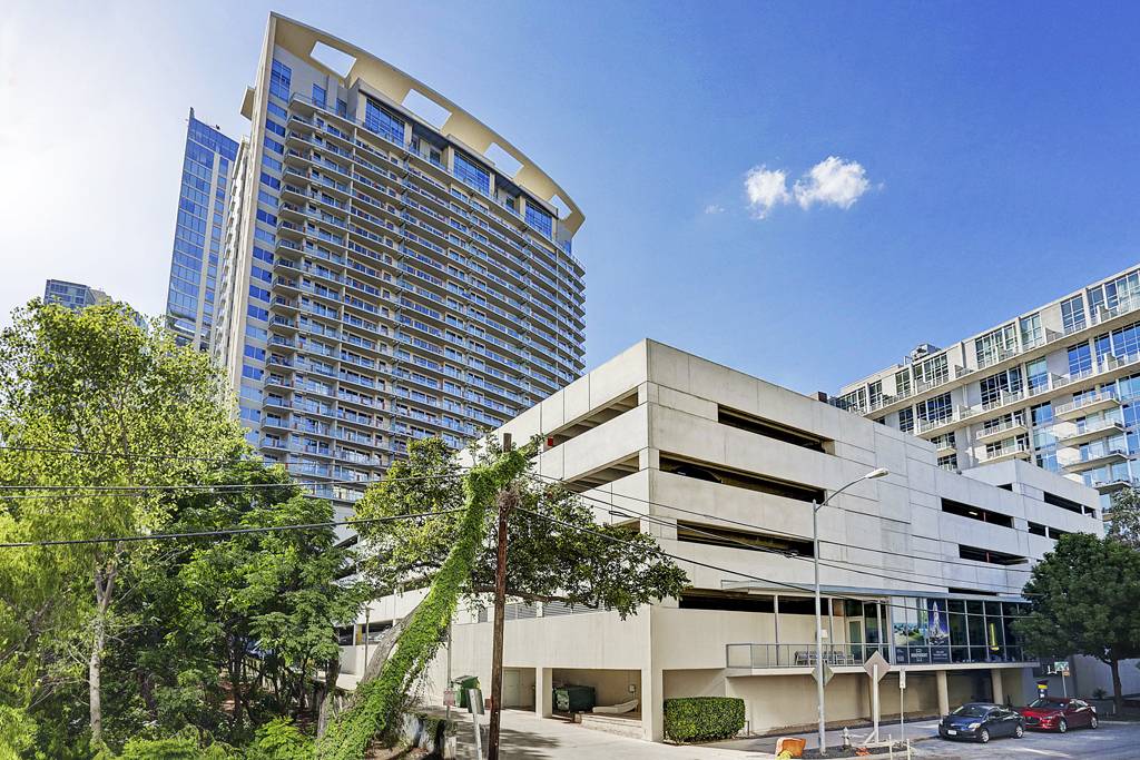 The Monarch Apartments Austin, TX