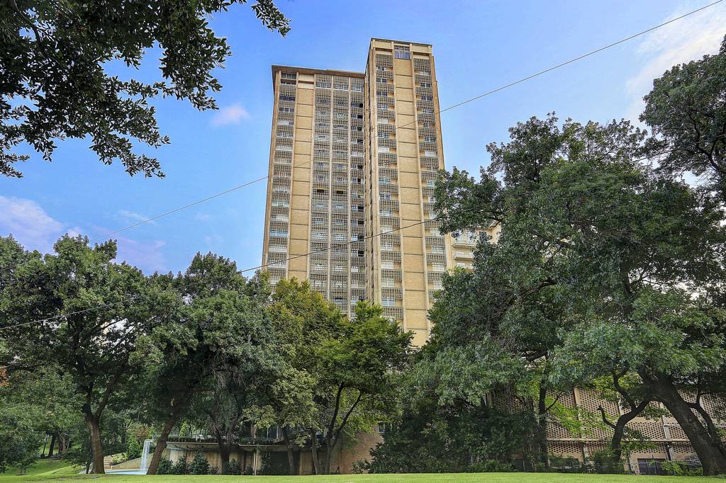 Renaissance on Turtle Creek Highrise at 3225 Turtle Creek