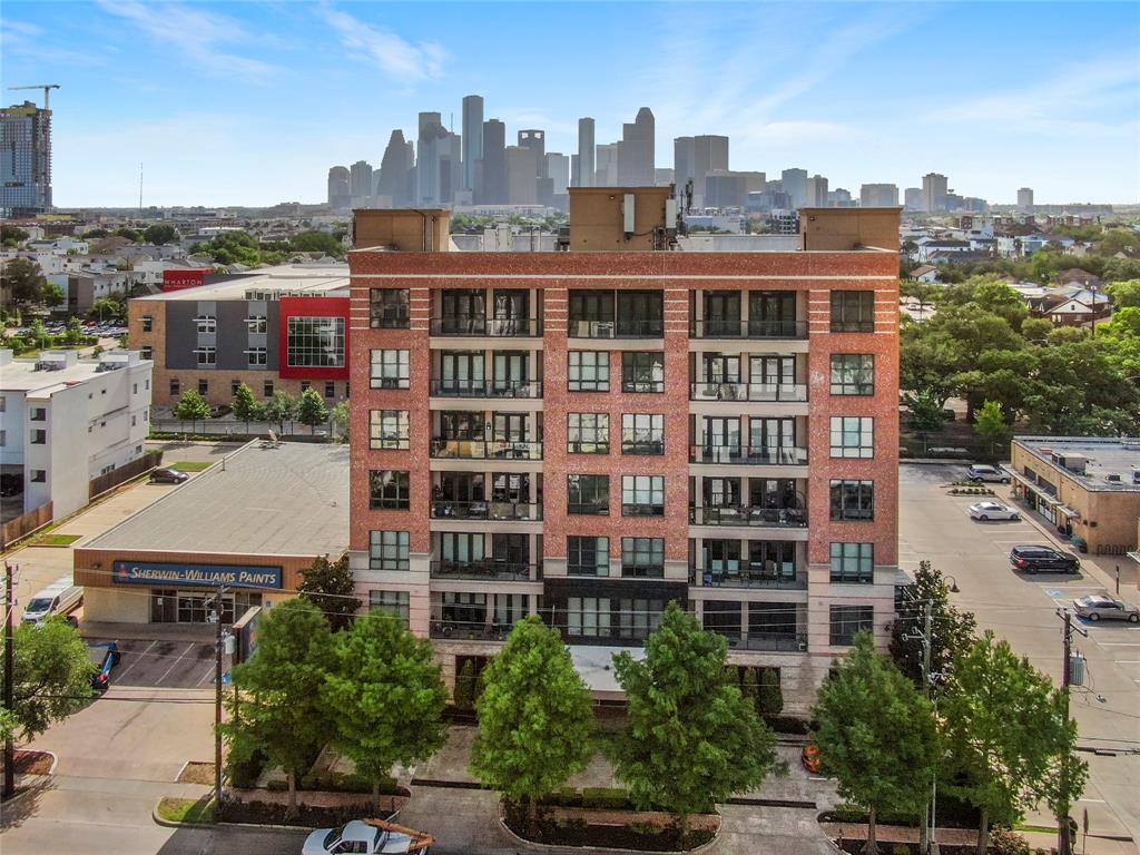 One Montrose Place Houston, TX