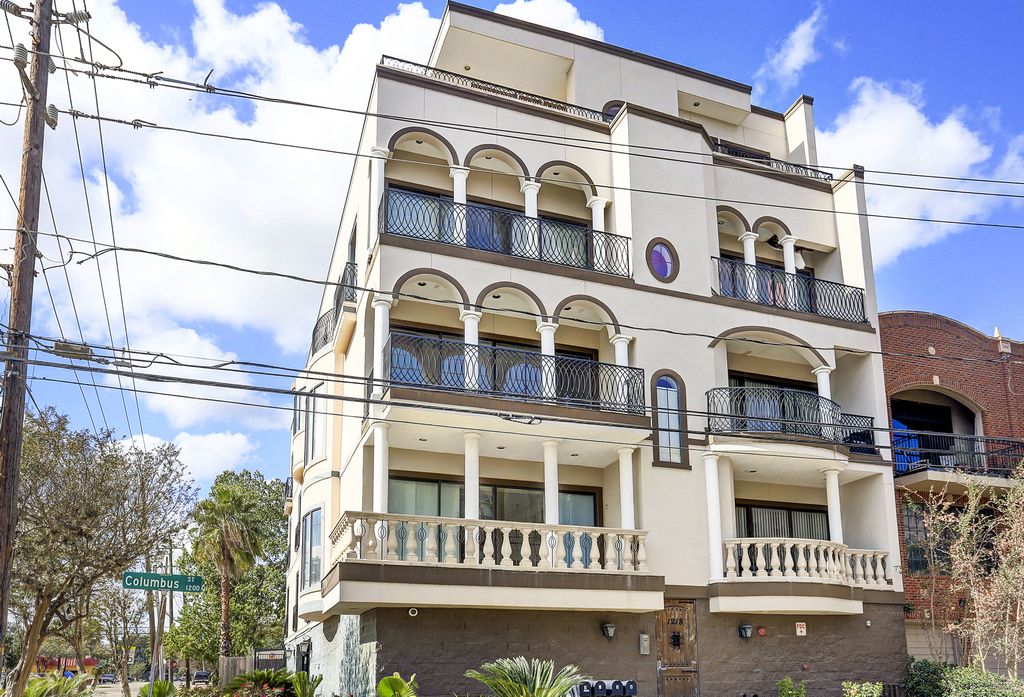 1000 West Clay Condos Houston, TX