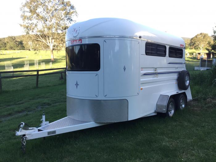 2010 Kara Kar Deluxe 3 Horse Angle Load Float Floats & Accessories