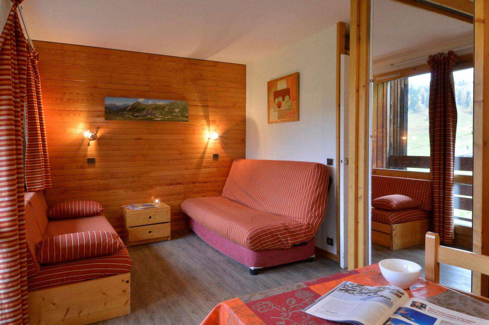 Residence 3000, Plagne Bellecote, France Iglu Ski