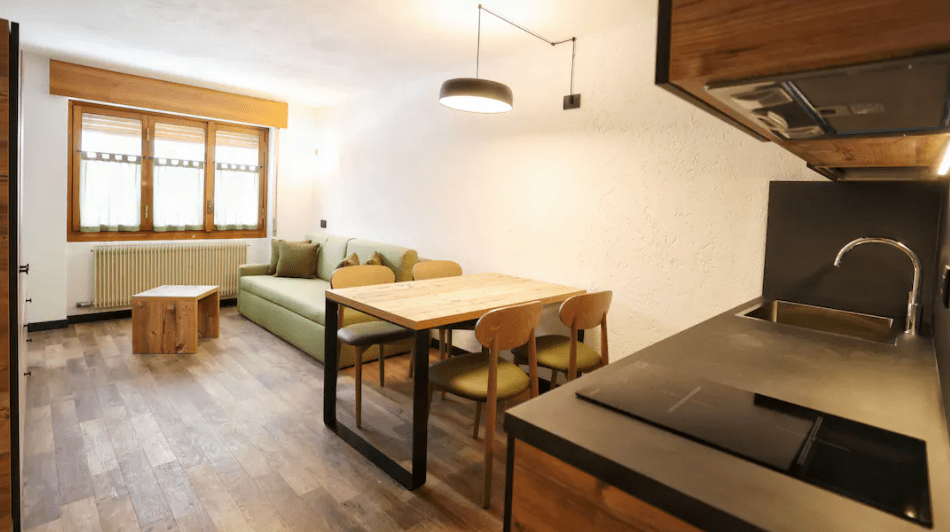 Planibel Apartments, La Thuile, Italy Iglu Ski