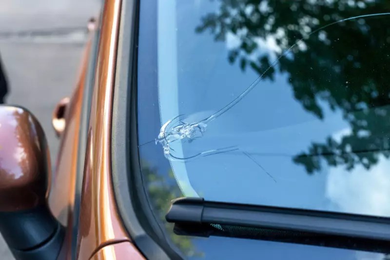 How to Fix a Cracked Windshield Complete Guide GoodCar