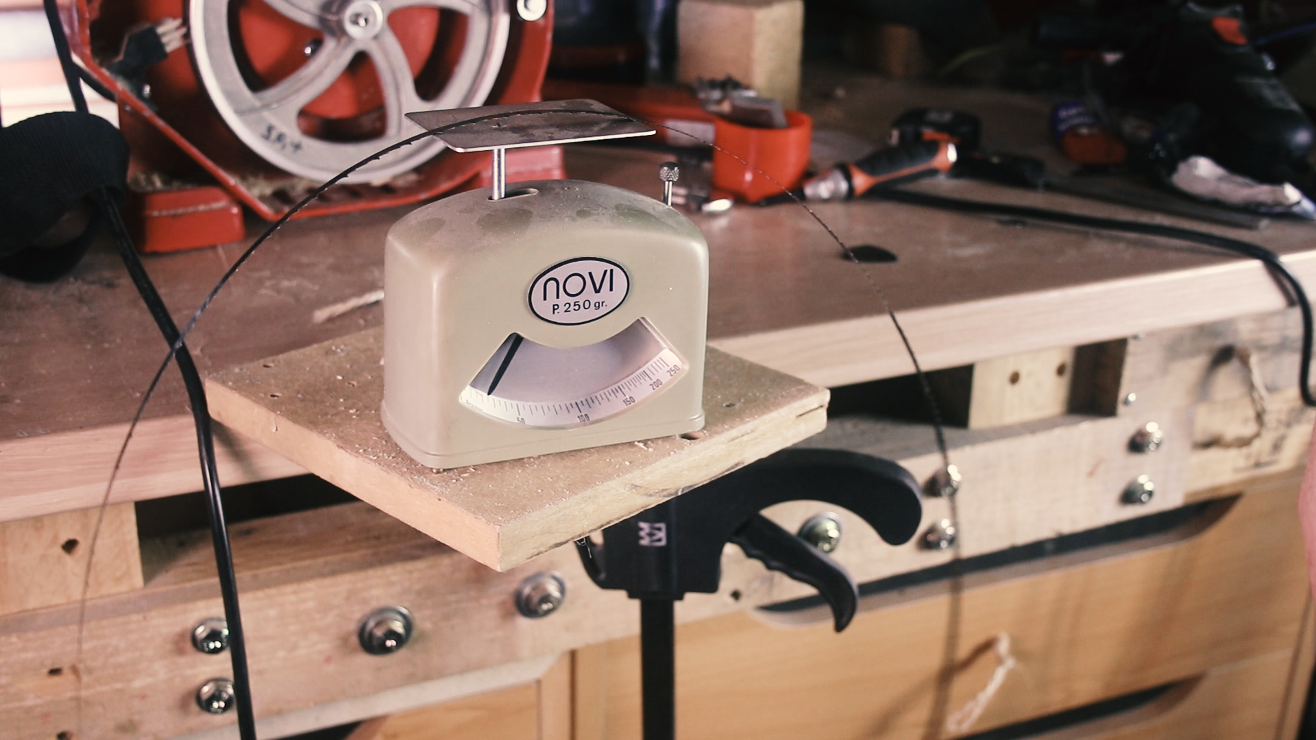 Adjust Bandsaw Blade Tension With a Guitar Tuner! 4 Steps (with