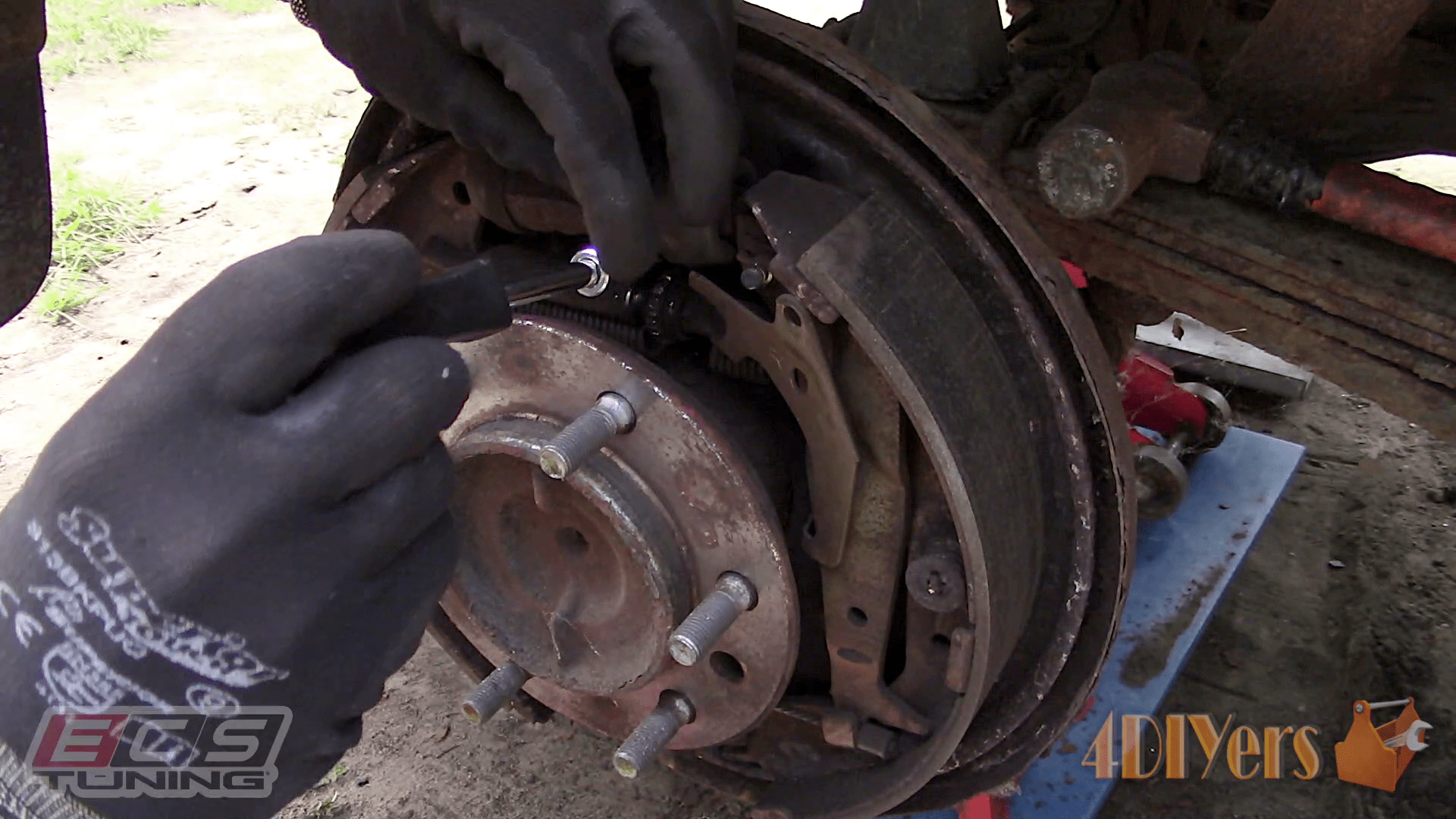 How to Replace Toyota Brake Wheel Cylinder Replacement 9 Steps