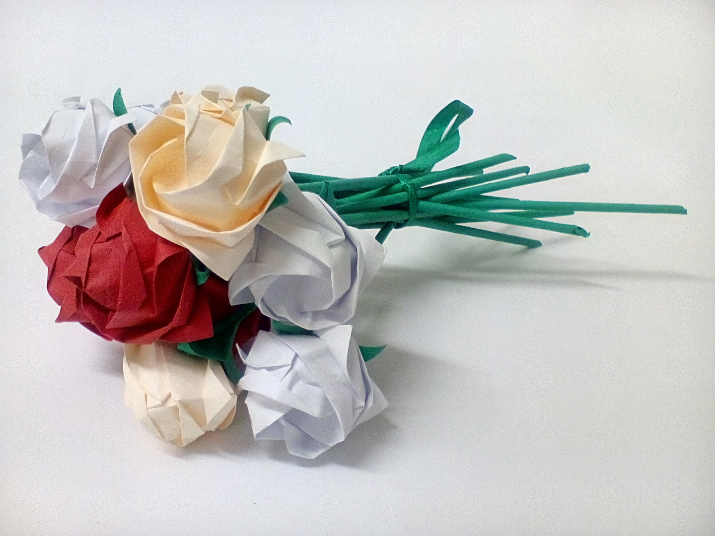 Paper Rose Wedding Bouquet and Buttonholes 3 Steps (with Pictures