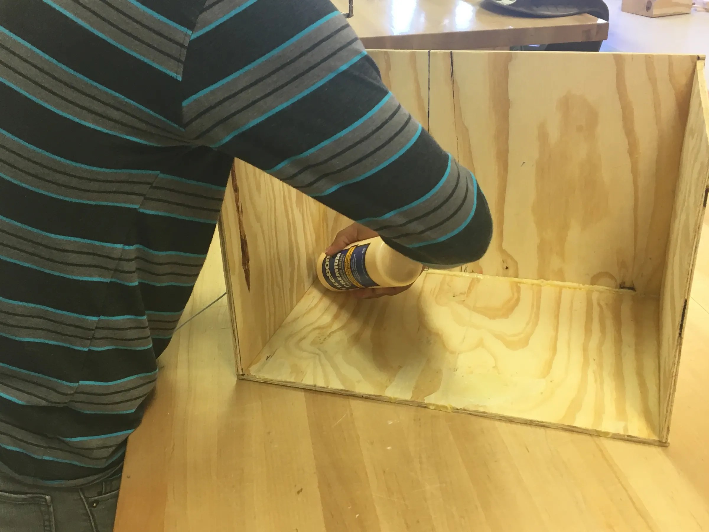 Building Bee Box : 5 Steps - Instructables