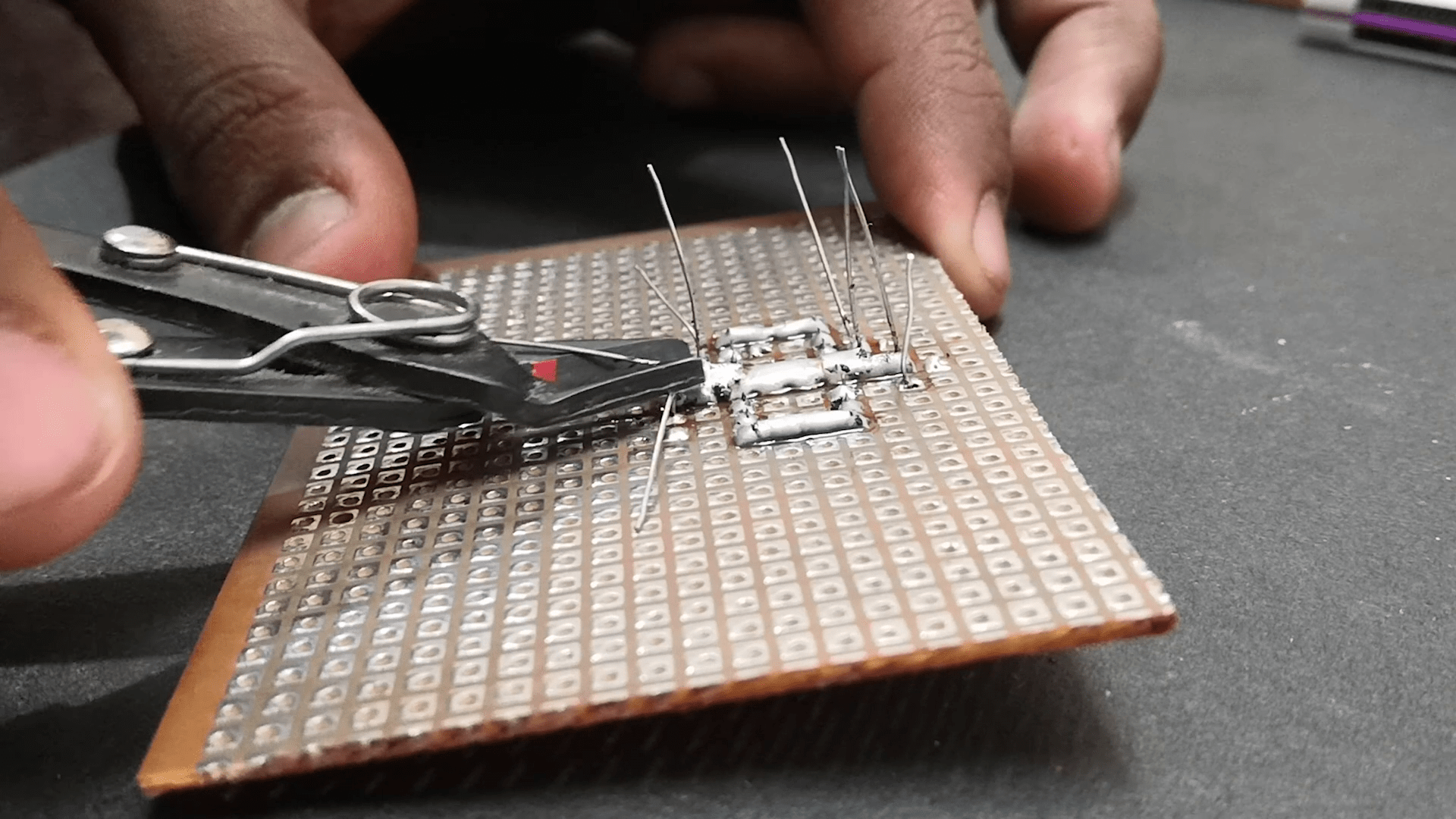 IR Based Line Following Robot From Scratch [No Microcontroller] : 15