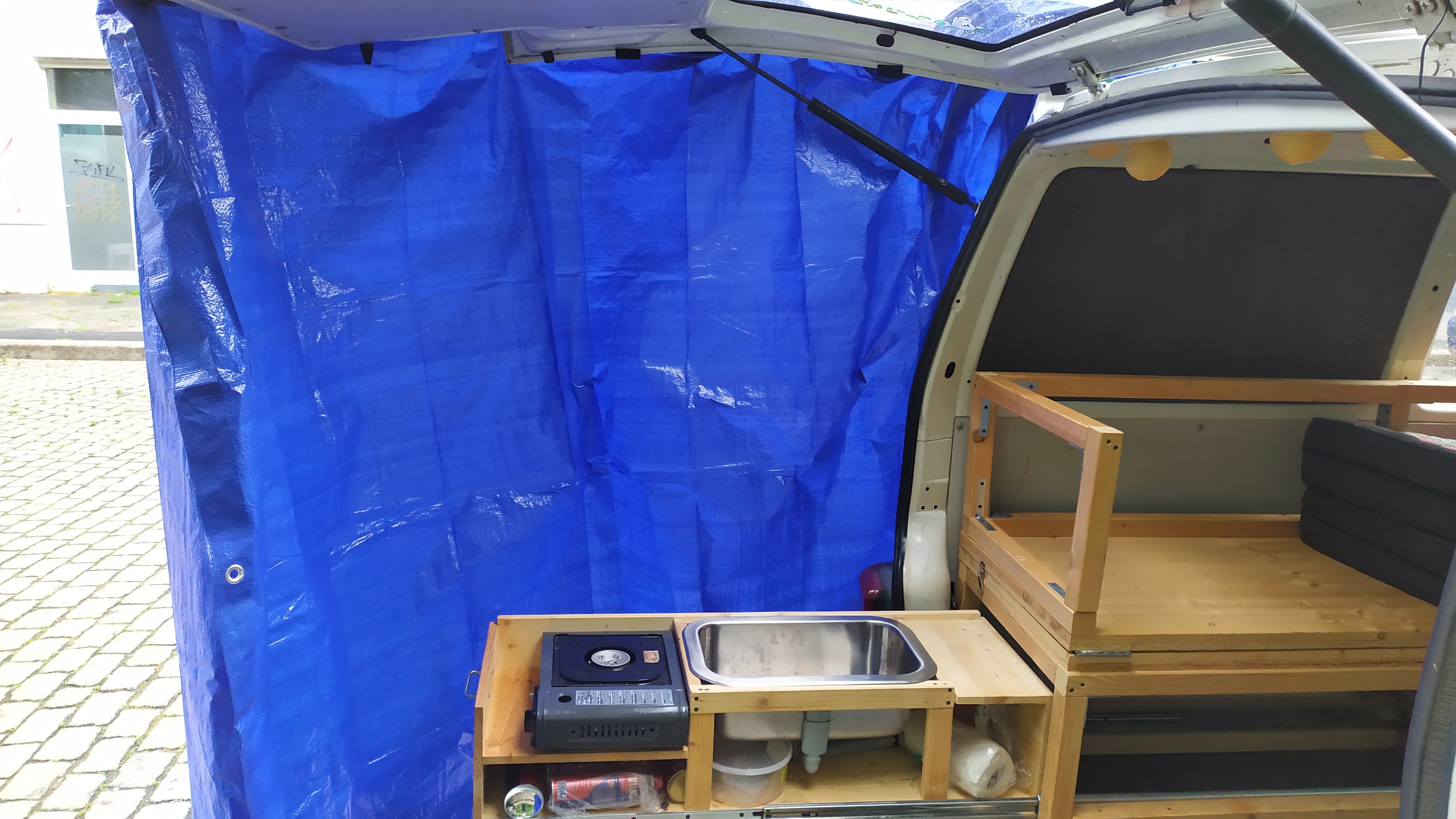 Car Back Door Tent : 4 Steps (with Pictures) - Instructables