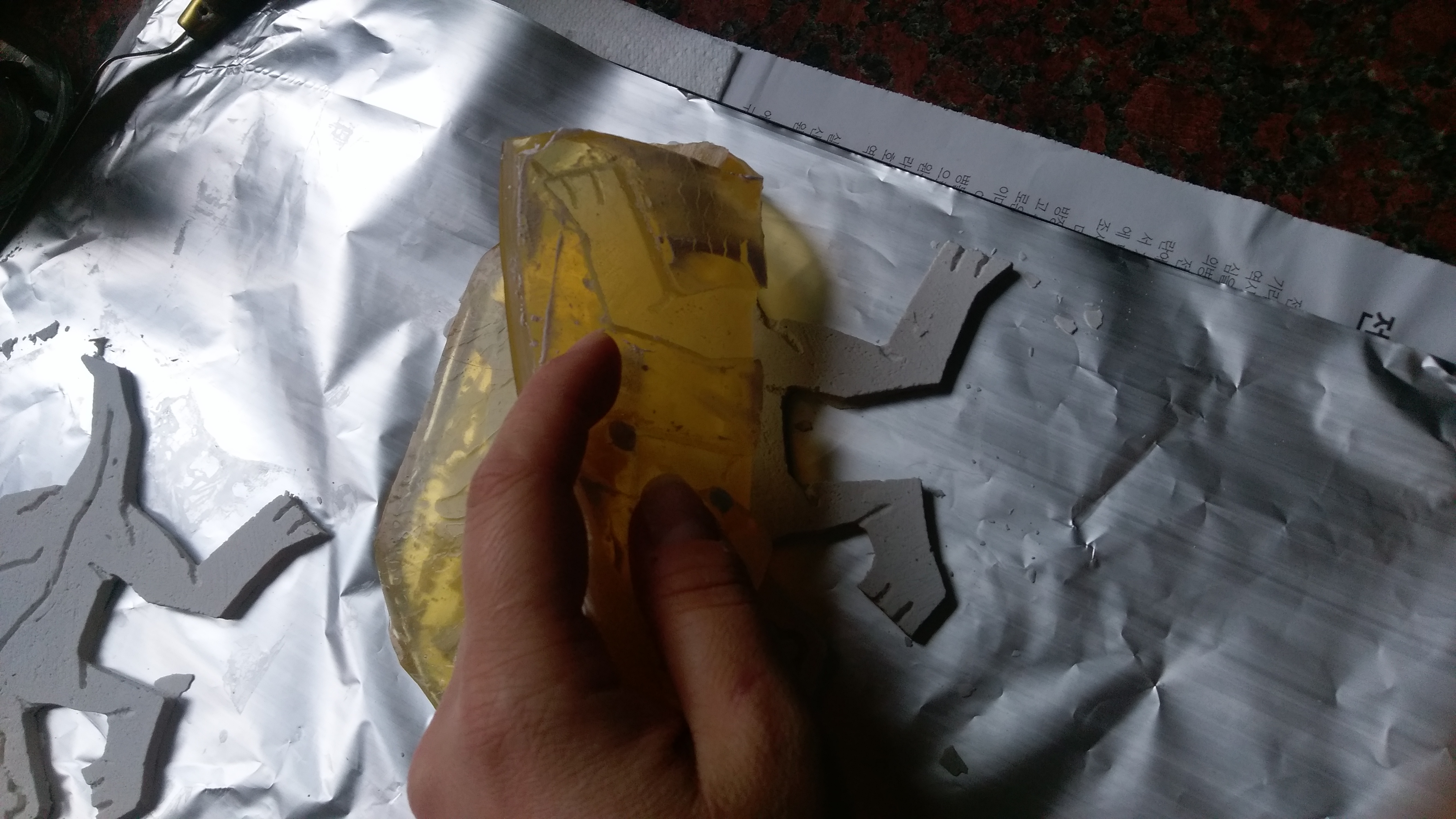 Plaster Lizard Tiles With Purple Grout 8 Steps (with Pictures